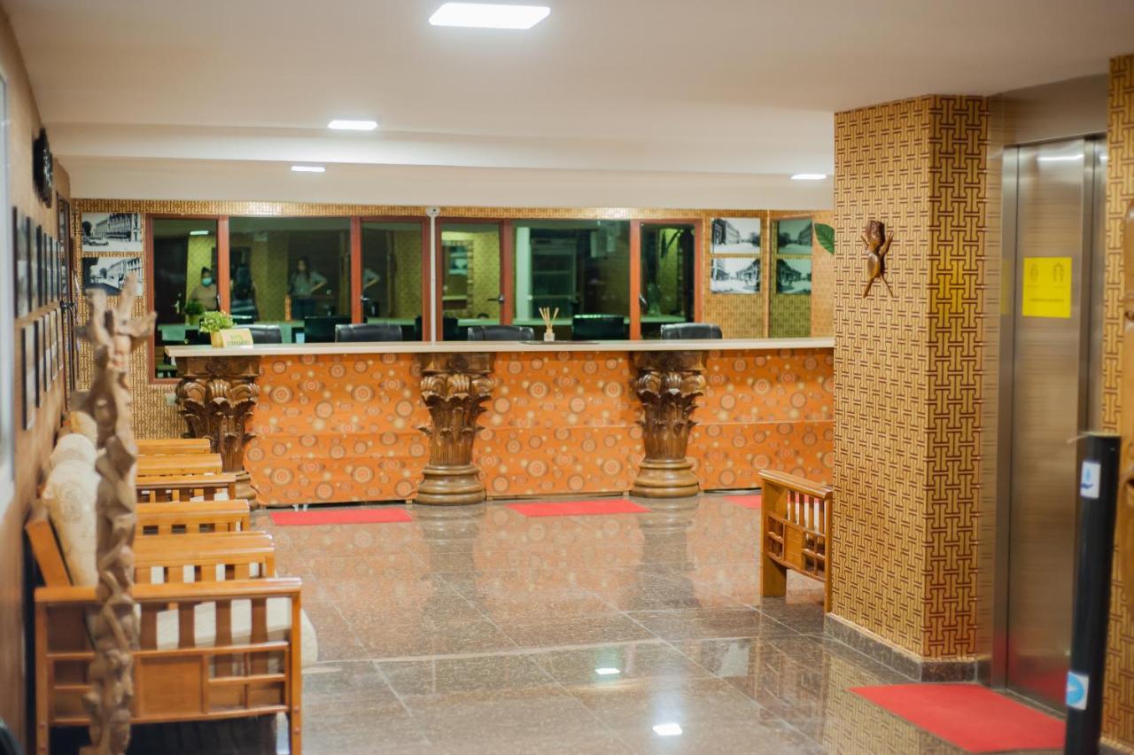 Hotel Le Pousse Pousse Tananarive Extérieur photo